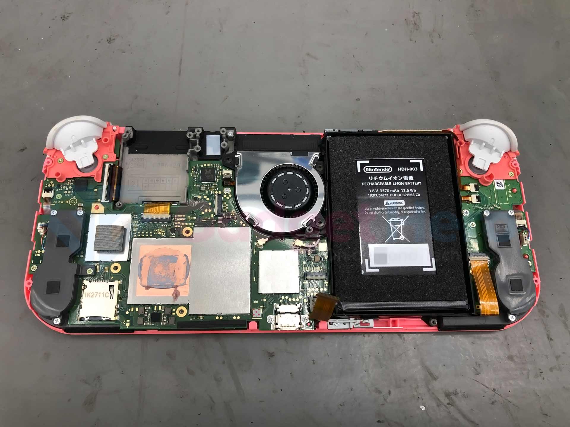 Nintendo Switch Lite battery